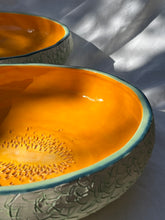 Load image into Gallery viewer, Large Ceramic Melon Bowl