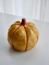 Load image into Gallery viewer, Ceramic Orange Patterned Pumpkin