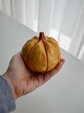 Load image into Gallery viewer, Ceramic Orange Patterned Pumpkin