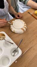 Load image into Gallery viewer, Beginners Hand-Building + Glazing Ceramic Workshop (Two-part workshop)
