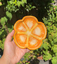 Load image into Gallery viewer, Small Ceramic Tomato Dishes
