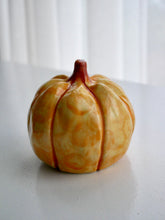 Load image into Gallery viewer, Ceramic Orange Patterned Pumpkin
