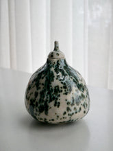 Load image into Gallery viewer, Small Green Speckled Gourd Vase
